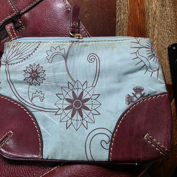 Women's Franklin Covey Burgundy Leather Tote Bag One Size with Light Blue Lining - Picture 5 of 13